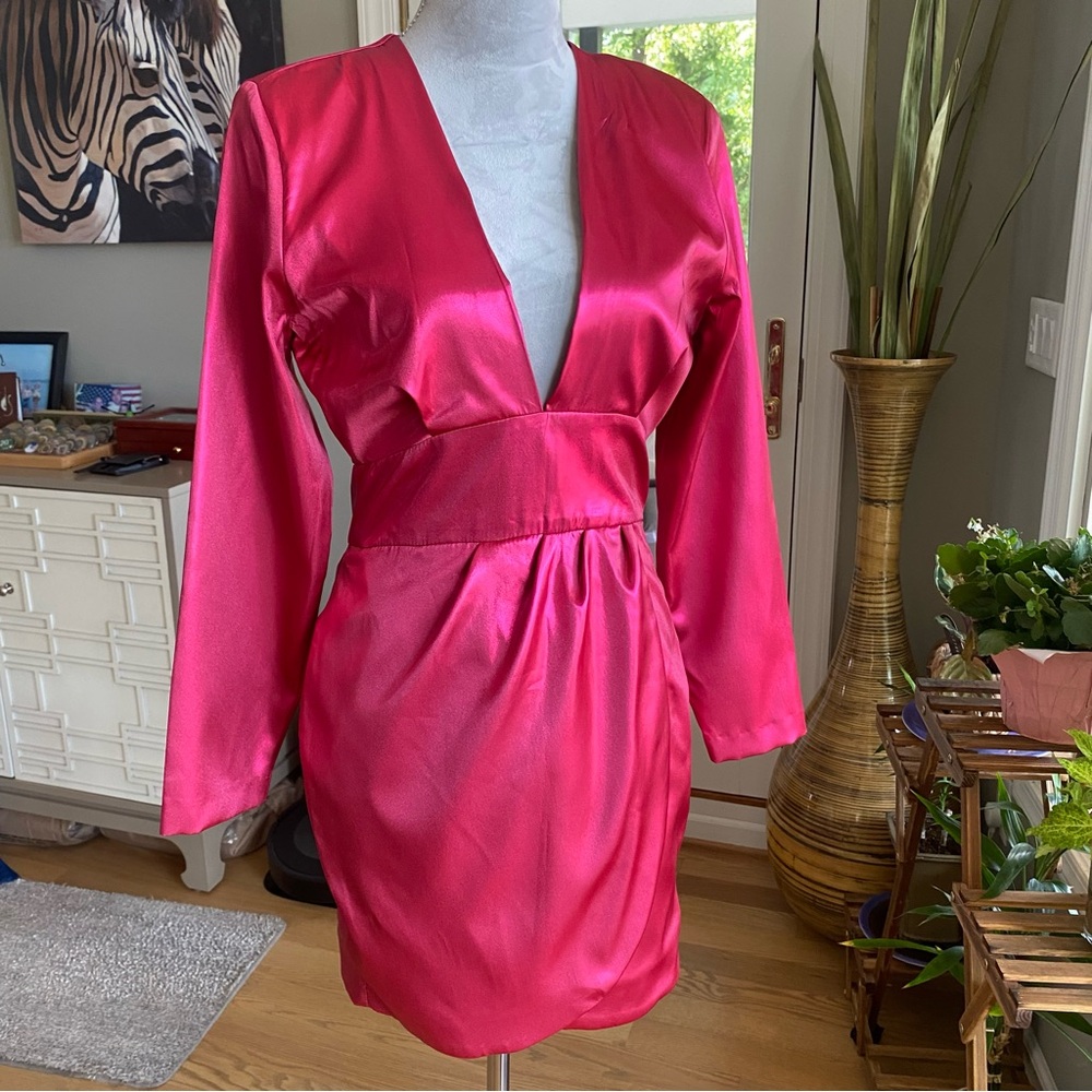 💕 Zara Red/ Fuchsia Pink Iridescent Low-Cut Dress.Size S 💕 STUNNING 💕